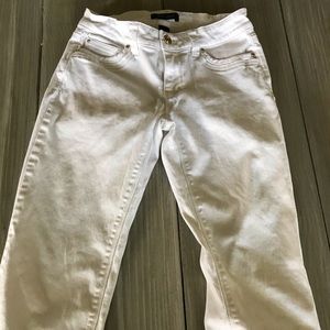 White House Black Market Capri